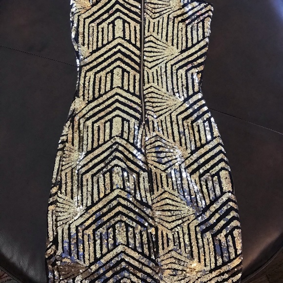 Gold Sequin Bodycon Dress - Picture 2 of 3